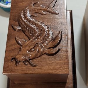 Coffre en bois Esturgeon